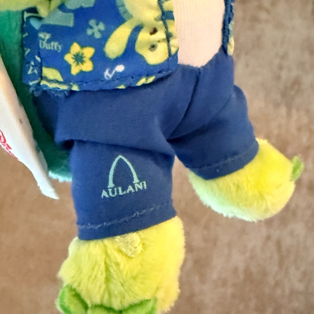 Disney Aulani Bag Charm - Olu Mel - Picture 4 of 4